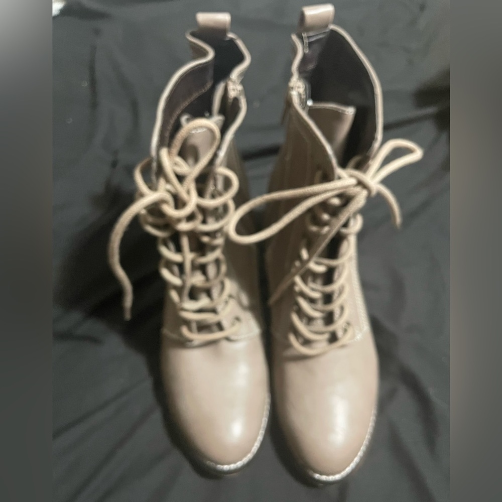 Candies Grey Womens Boots Size 10 Mid Calf Length *New W/out Box*